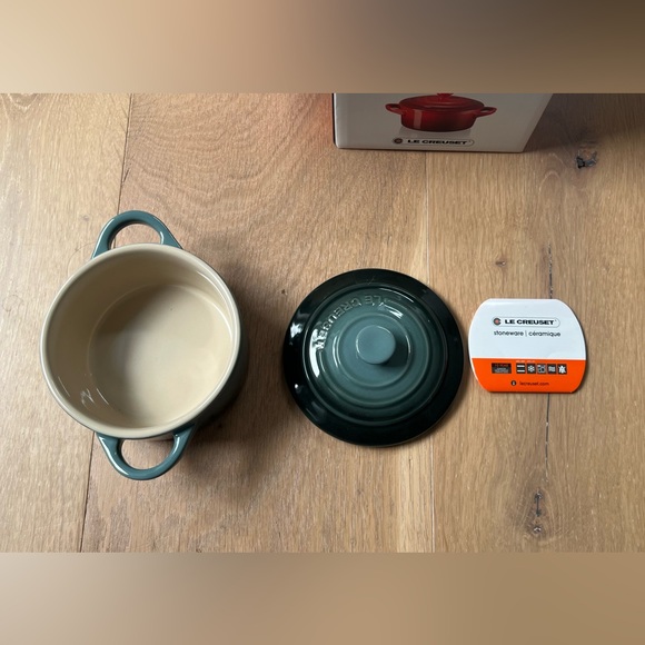 Le Creuset Stoneware Mini Round Cocotte - Ocean color - Picture 5 of 7